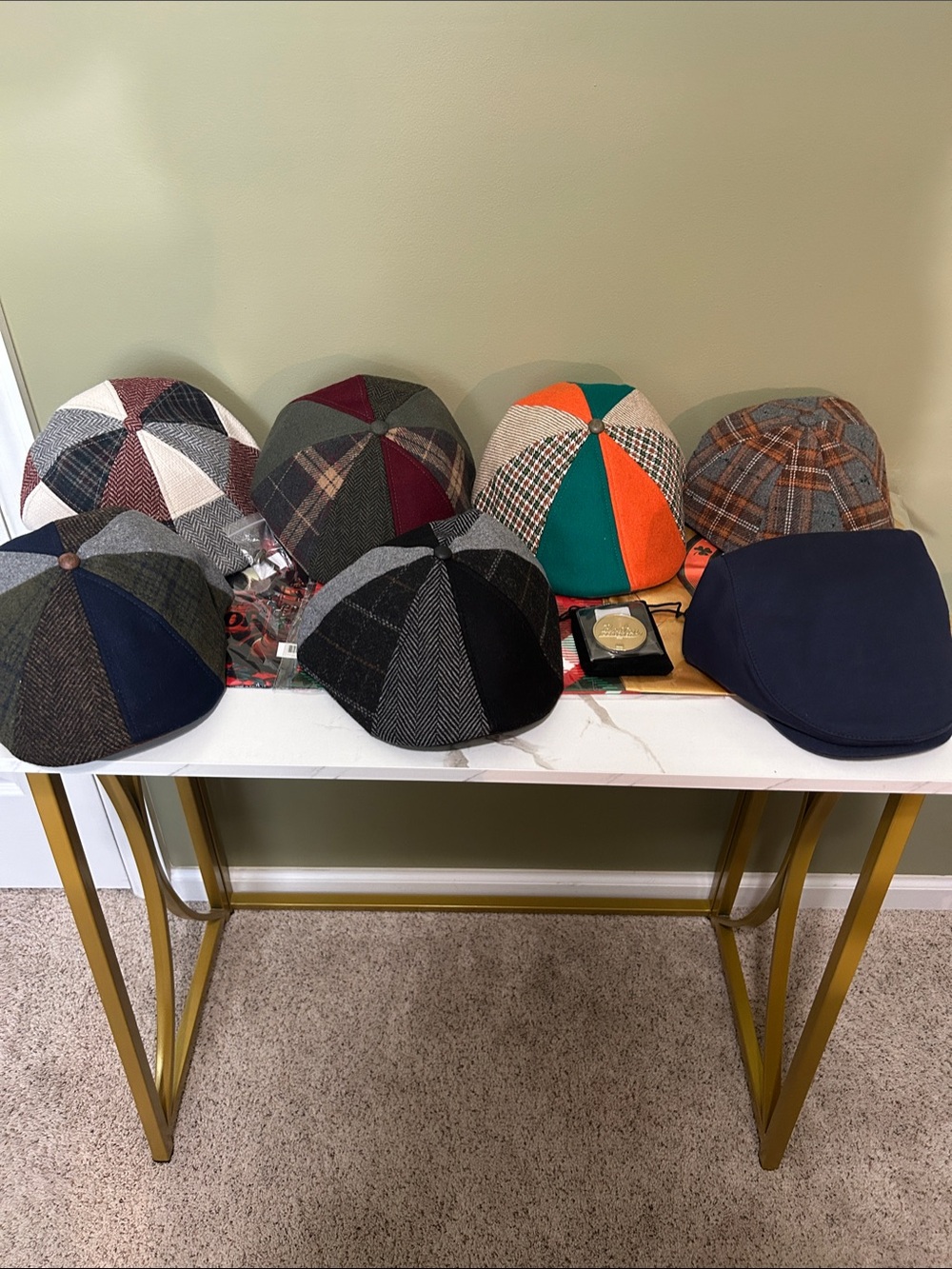Boston Scally Company 7 Cap Set!  M/L All NWT! 3 Dustbags + 1 Pin + 1 Gold Coin!
